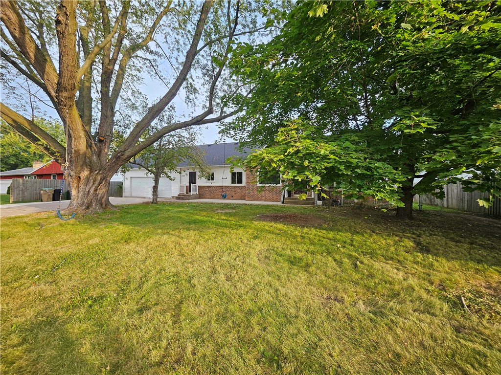 Wisconsin property for sale listing in Chippewa Falls Residentialhouse for sale picture with an address of 532 Macomber Street in Chippewa Falls and a list price of 350000