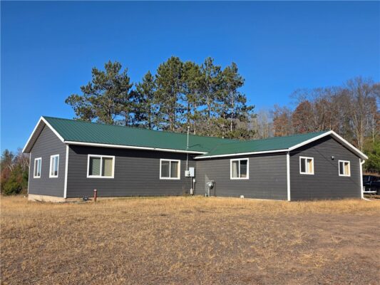 566 W US Highway 63, Hayward, WI