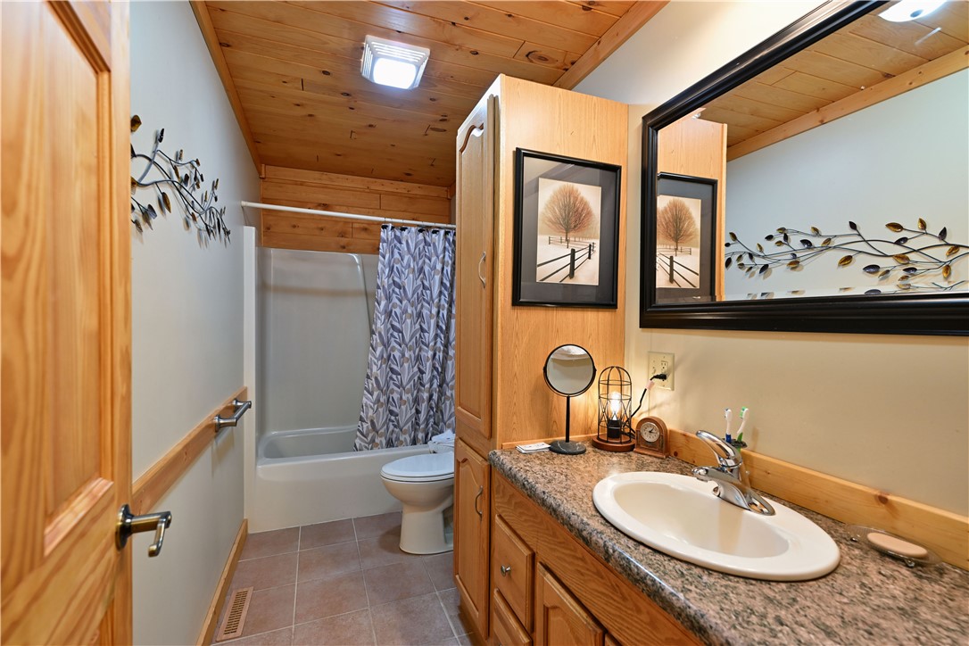 5810-Bear-Path-Spooner-WI-54801-7