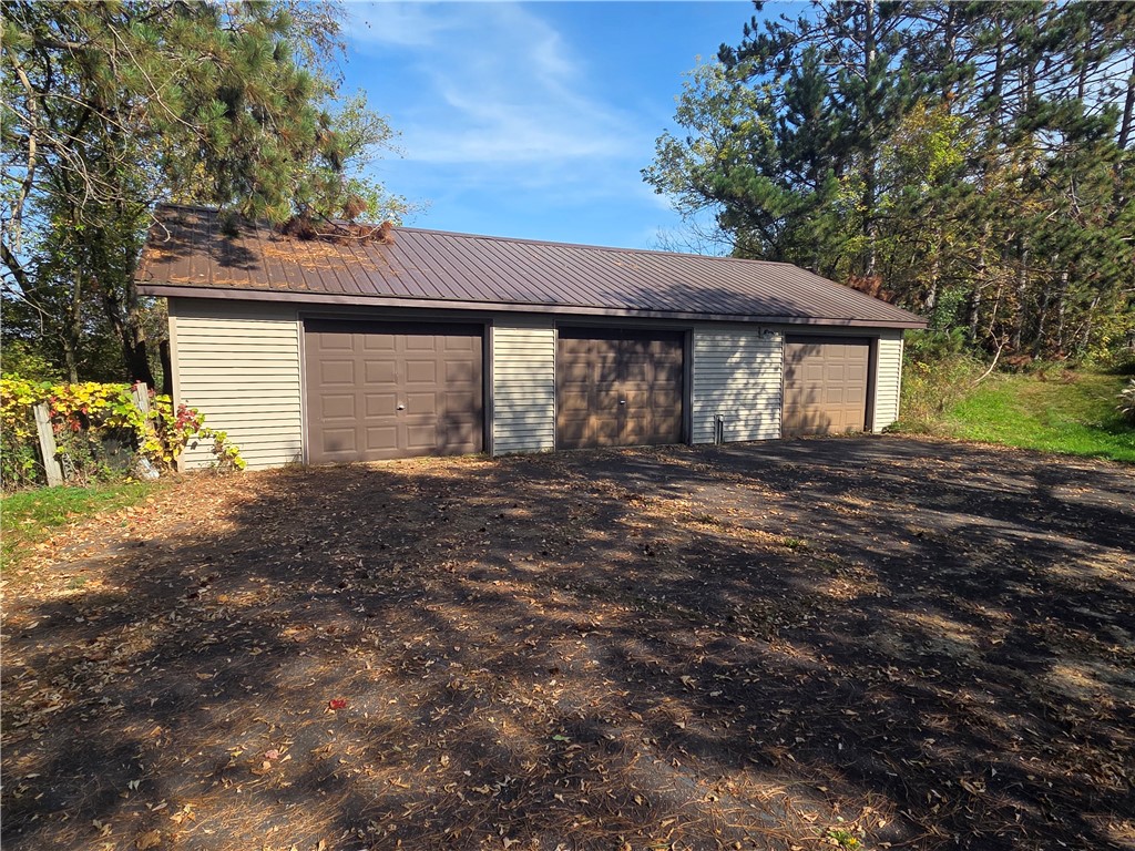 584 21 1/2 Avenue Cumberland WI 54829