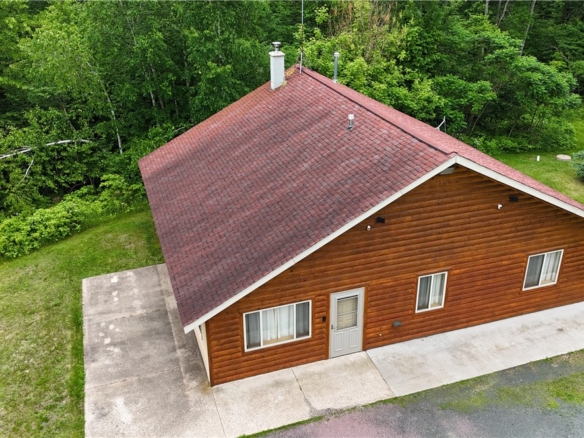 Residentialhouse for sale picture with an address of  5853 Markville Road in Danbury and a list price of 375000