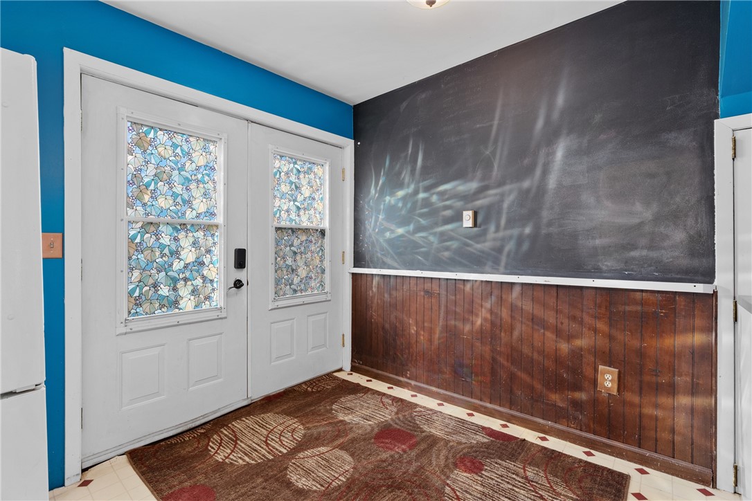 Wisconsin property for sale listing in Menomonie Residentialhouse for sale picture with an address of 6094 650th Avenue in Menomonie and a list price of 500000