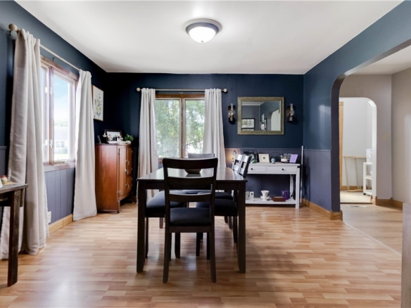 Residentialhouse for sale picture with an address of  612 Broadway Street in Blair and a list price of 199000