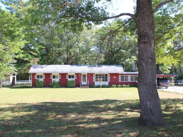 Residentialhouse for sale picture with an address of  616 Nelson Street in Grantsburg and a list price of 295000