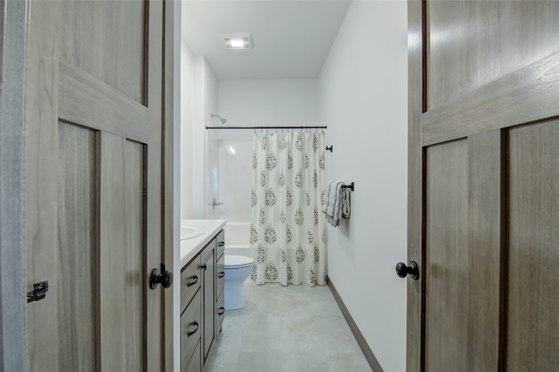 6483-Silver-Lake-Eau-Claire-WI-54703-3