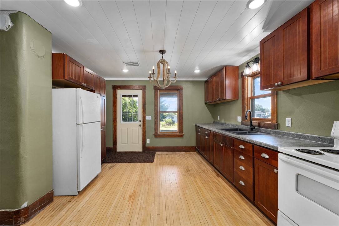 693 Main Street Mondovi WI 54755