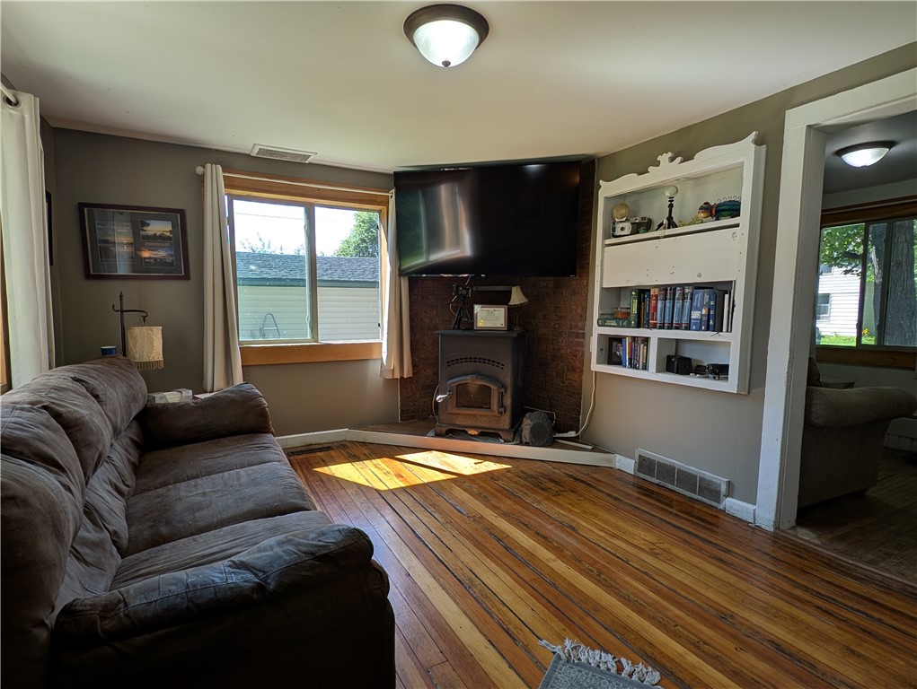 716-Lee-Rice-Lake-WI-54868-2