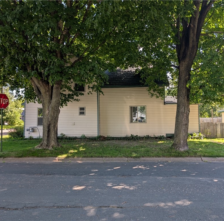 716 Lee Street Rice Lake WI 54868