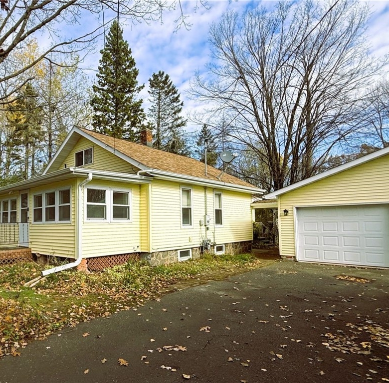 719 11th Street Ladysmith WI 54848