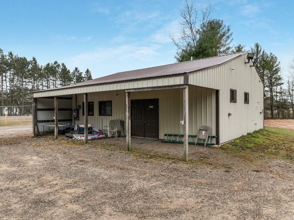 750 W Arthur Avenue, Bruce, WI