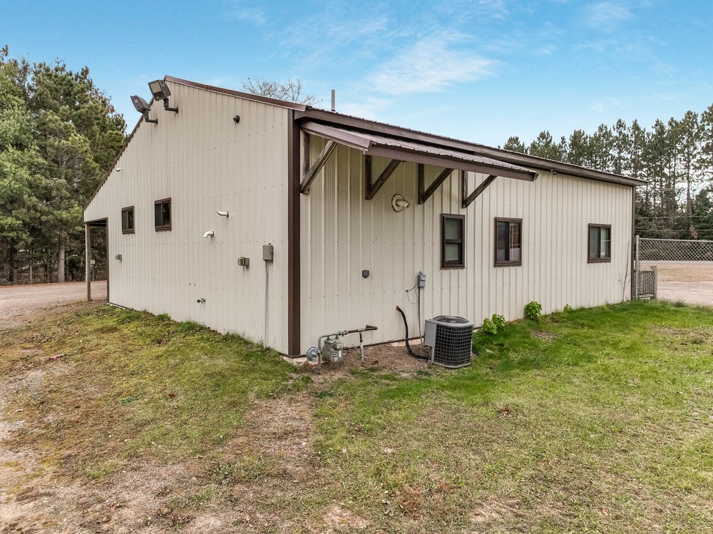 750 W Arthur Avenue, Bruce, WI