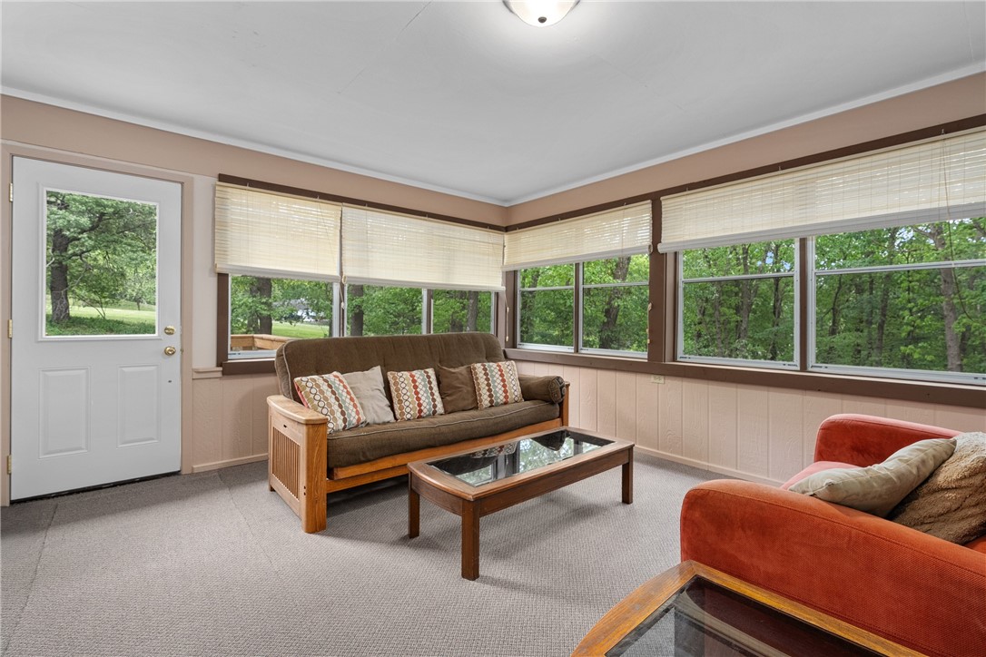 7822-Blue-Valley-Eau-Claire-WI-54703-4