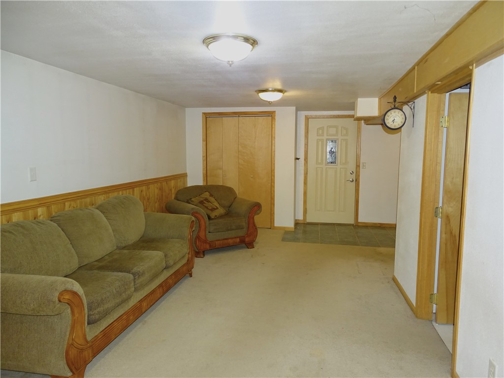 812-11th-Durand-WI-54736-9