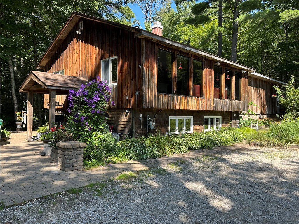 84195-State-Hwy-13-Bayfield-WI-54814-1