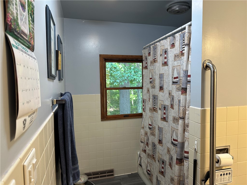 84195-State-Hwy-13-Bayfield-WI-54814-3