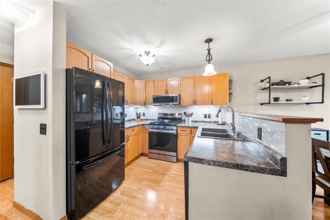 882-162nd-Hammond-WI-54015-2