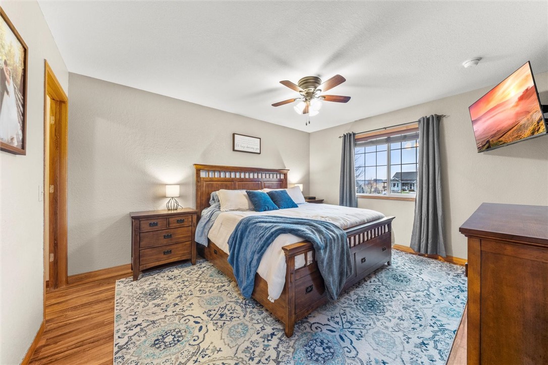 882-162nd-Hammond-WI-54015-4