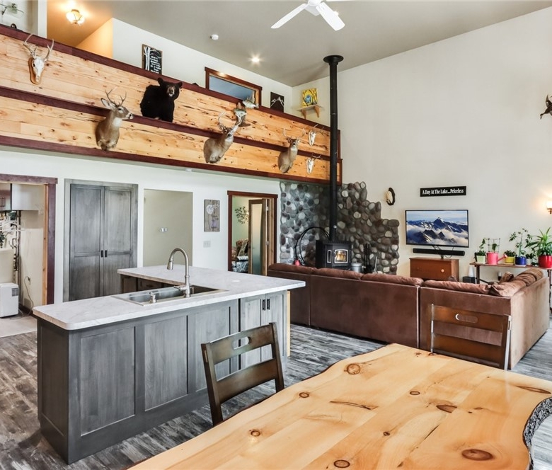 8895 North Lake Road Greenwood WI 54437