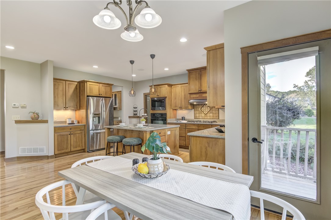 Residentialhouse for sale picture with an address of  907 Sandalwood Drive in Altoona and a list price of 660000