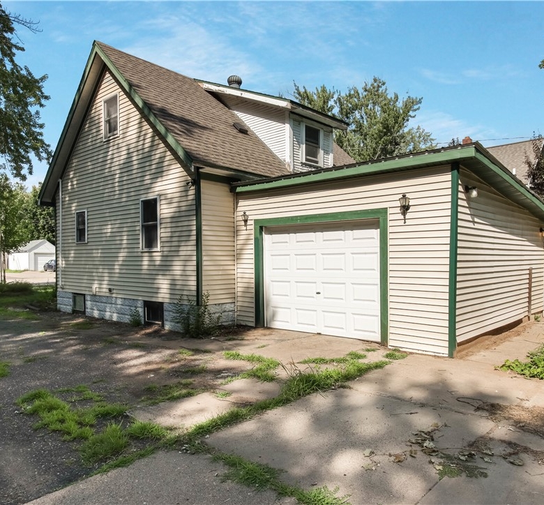 915 Platt Street Eau Claire WI 54703