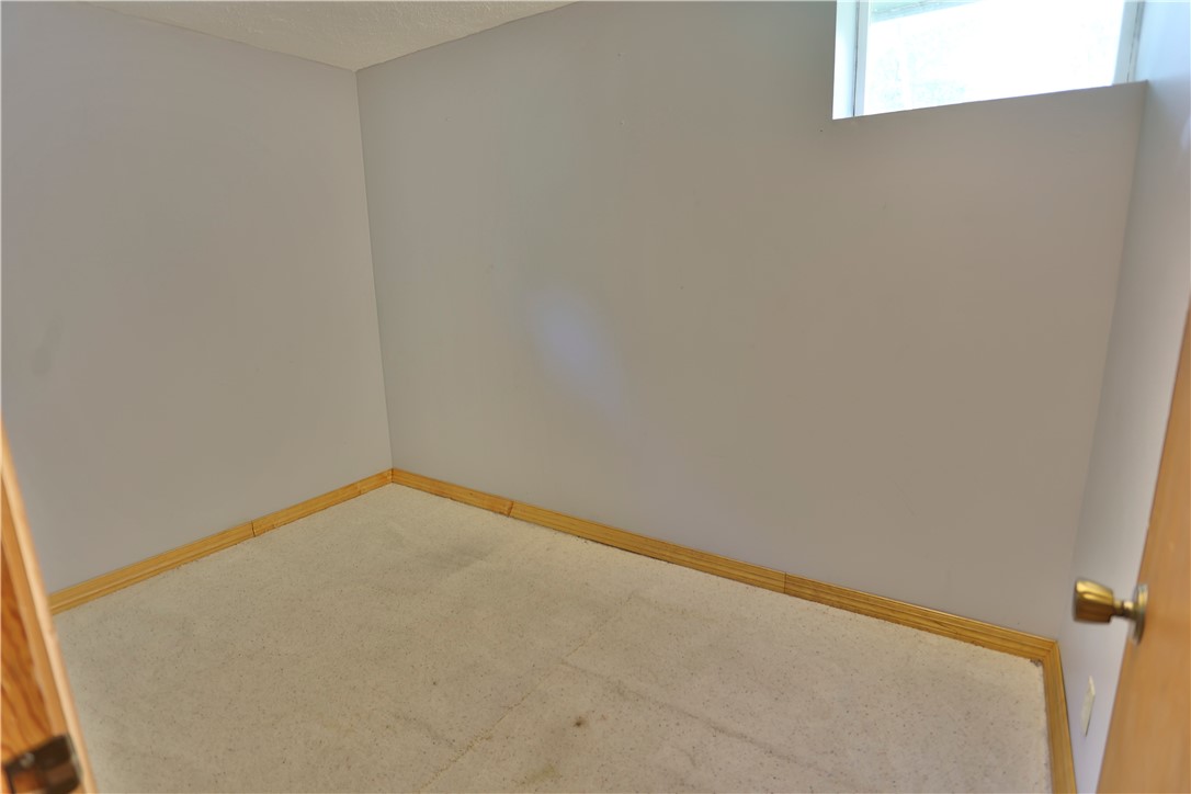 931-Roosevelt-River-Falls-WI-54022-5