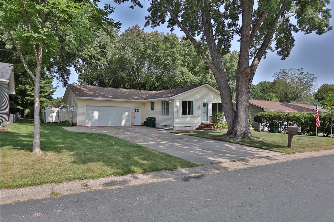 931-Roosevelt-River-Falls-WI-54022-7