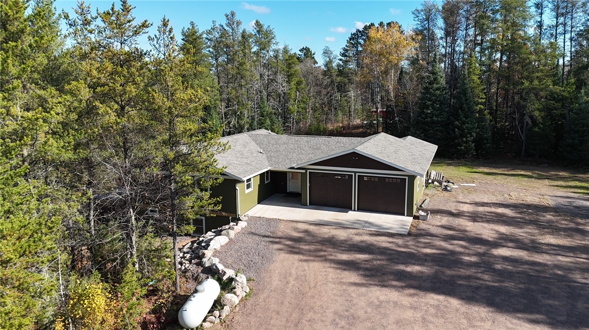 Wisconsin property for sale listing in Hayward Residentialhouse for sale picture with an address of 9448 Brodi Lane in Hayward and a list price of 449900