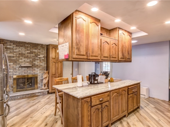 Residentialhouse for sale picture with an address of  957 Emery Street in Stanley and a list price of 347000