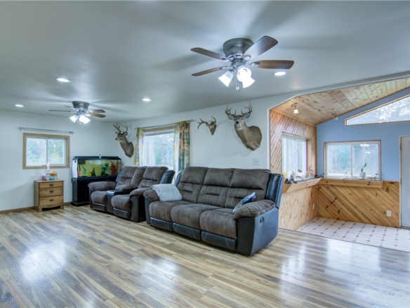 Residentialhouse for sale picture with an address of  E20364 County Road GG  in Augusta and a list price of 365000