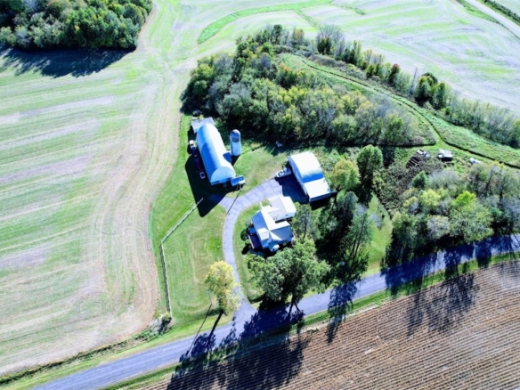 Residentialhouse for sale picture with an address of  E4590 1390th Avenue in Ridgeland and a list price of 289000