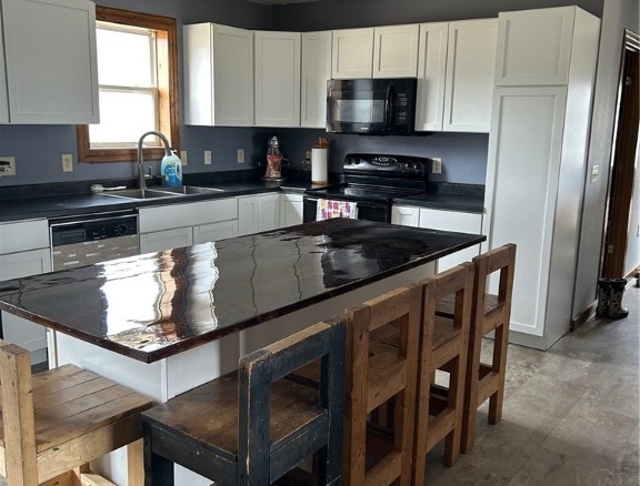 Residentialhouse for sale picture with an address of  E7633 1400th Avenue in New Auburn and a list price of 359900