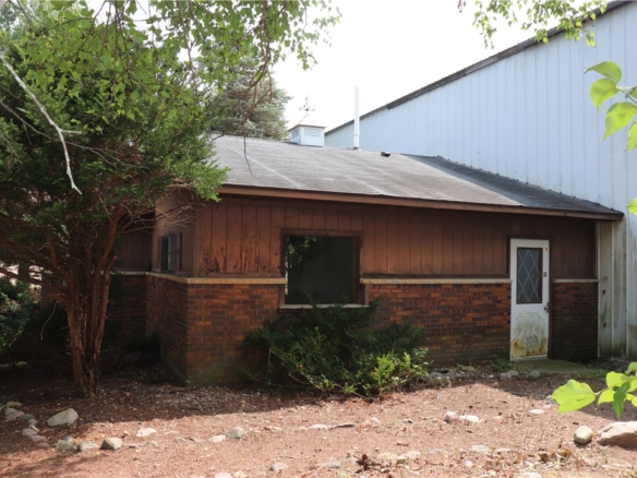 Residentialhouse for sale picture with an address of  N12757 Rindahl Valley Road in Osseo and a list price of 740000