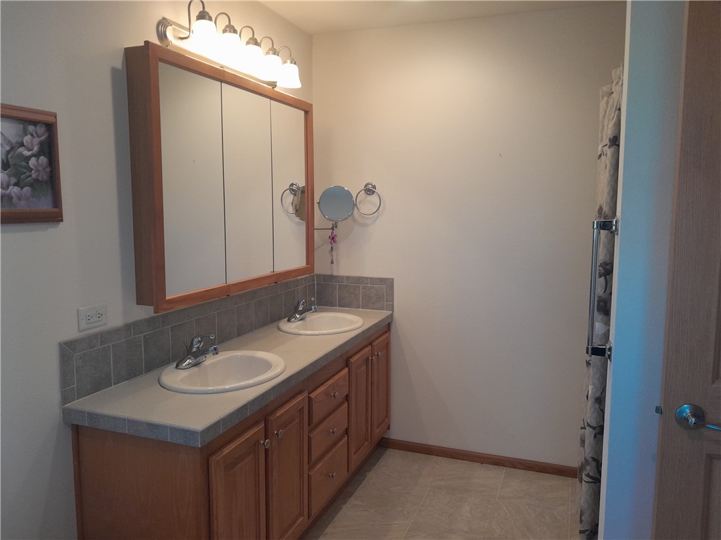 N4447-610th-St-Menomonie-WI-54751-2