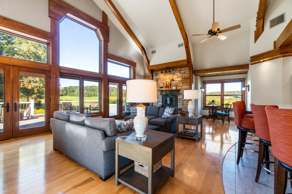 Residentialhouse for sale picture with an address of  N7900 County Road J  in Menomonie and a list price of 1100000