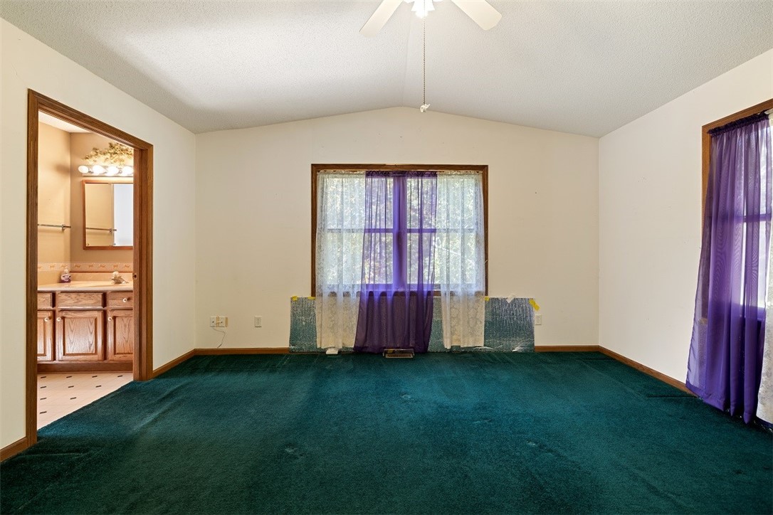 S392-County-Road-VV-Mondovi-WI-54755-4