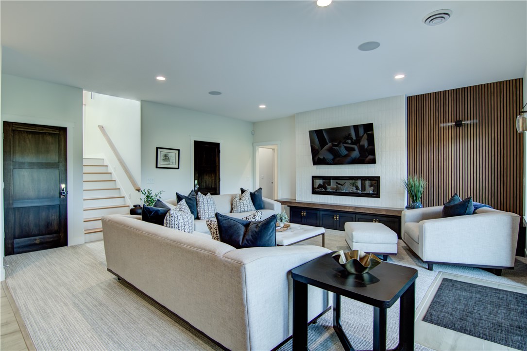 S8741-Mertinke-Eleva-WI-54738-9