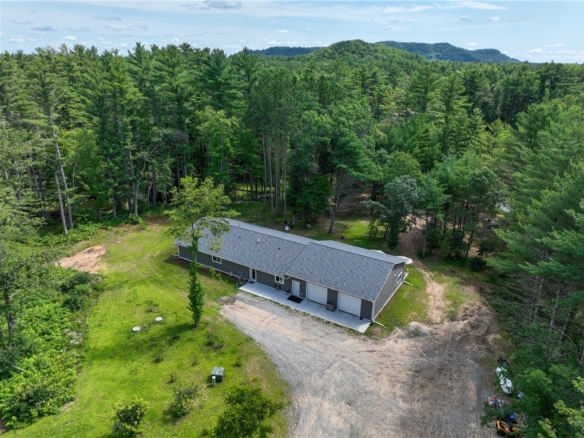 Residentialhouse for sale picture with an address of  W10362 Lower Lake Drive in Merrillan and a list price of 975000