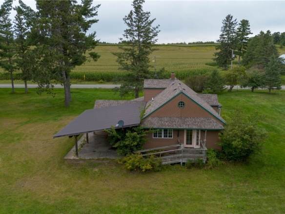 Residentialhouse for sale picture with an address of  W14553 County Rd Mm  in Sheldon and a list price of 237000