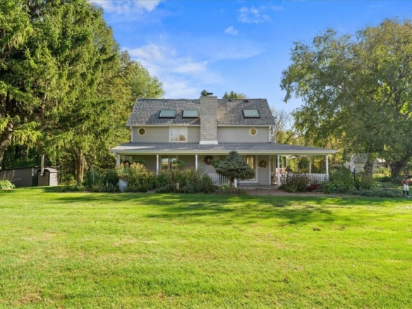 Residentialhouse for sale picture with an address of  W6347 710th Avenue in Beldenville and a list price of 1310000