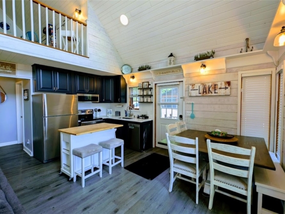 Residentialhouse for sale picture with an address of  W6741 Lakewood Boulevard in Ladysmith and a list price of 409900