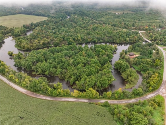 Residentialhouse for sale picture with an address of  10397 Litke Drive in Radisson and a list price of 450000