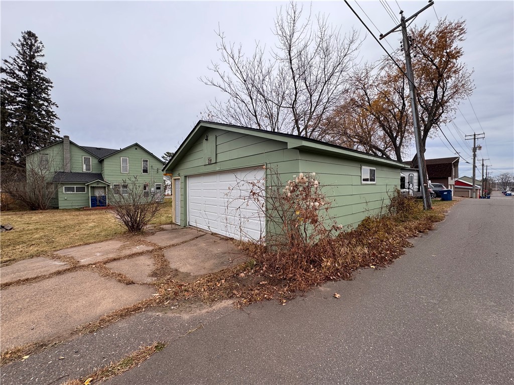 122-6th-Shell-Lake-WI-54871-1