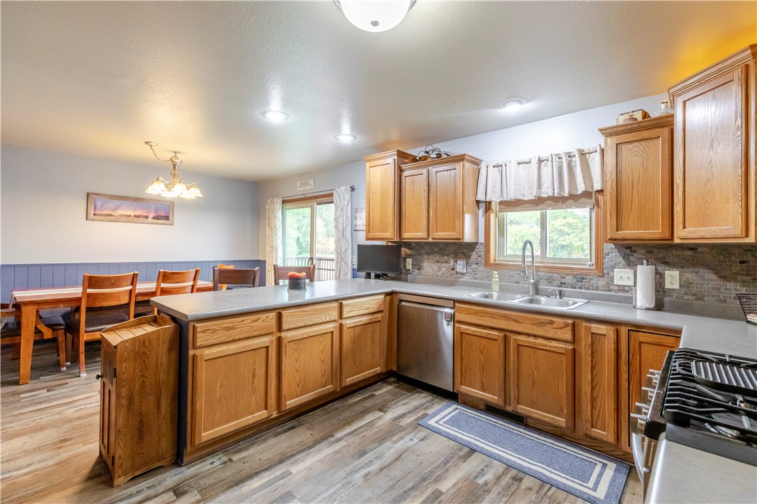 1290-Pleasant-Hill-Eau-Claire-WI-54703-3