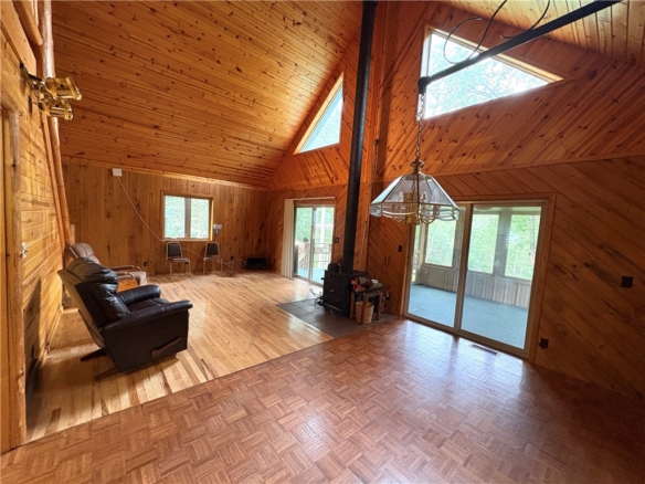 Residentialhouse for sale picture with an address of  13087 Gilmore Drive in Minong and a list price of 310000