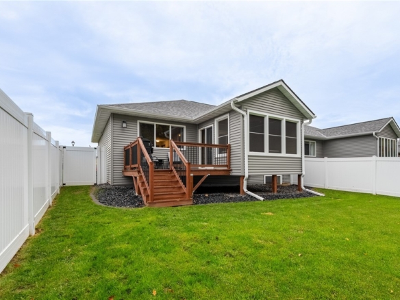 Residentialhouse for sale picture with an address of  1337 Juniper Place in Eau Claire and a list price of 375000