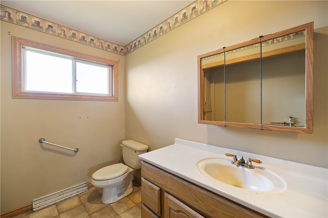 1384-County-Highway-H-Stanley-WI-54768-3