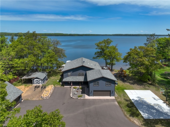 Residentialhouse for sale picture with an address of  14810 County Road K  in Hayward and a list price of 2100000