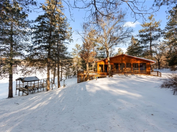 Residentialhouse for sale picture with an address of  15075 Lost Lake Road in Wascott and a list price of 499900