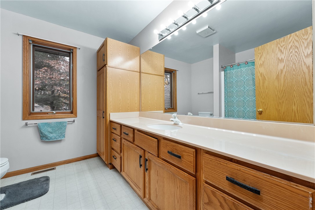 1523-Woodridge-Chippewa-Falls-WI-54729-6