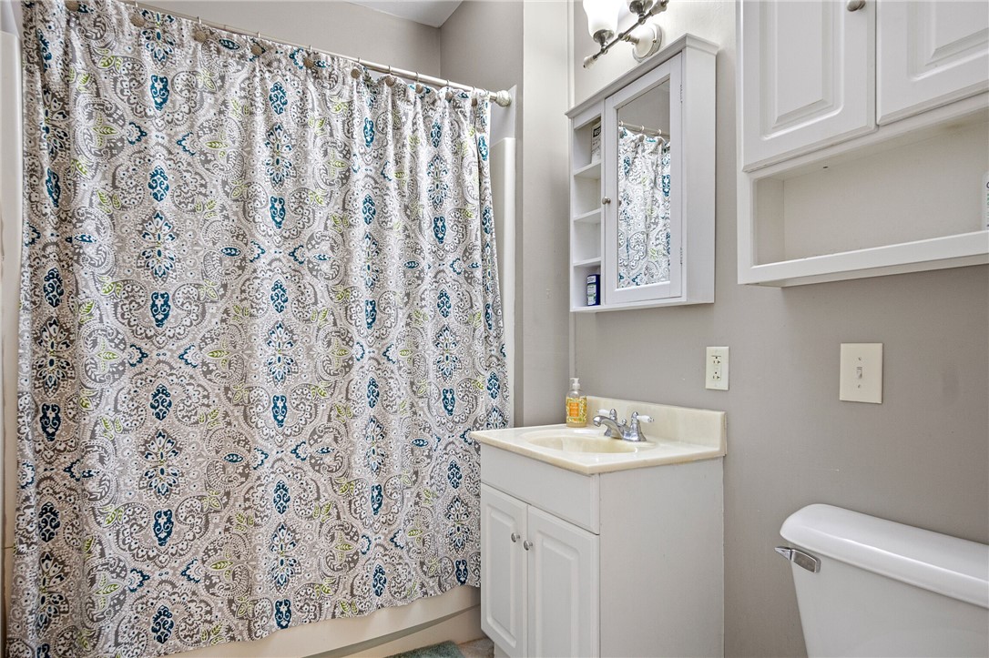 1528-Highland-Eau-Claire-WI-54701-2